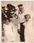 Roz with sister and grandparents by Harry Litman